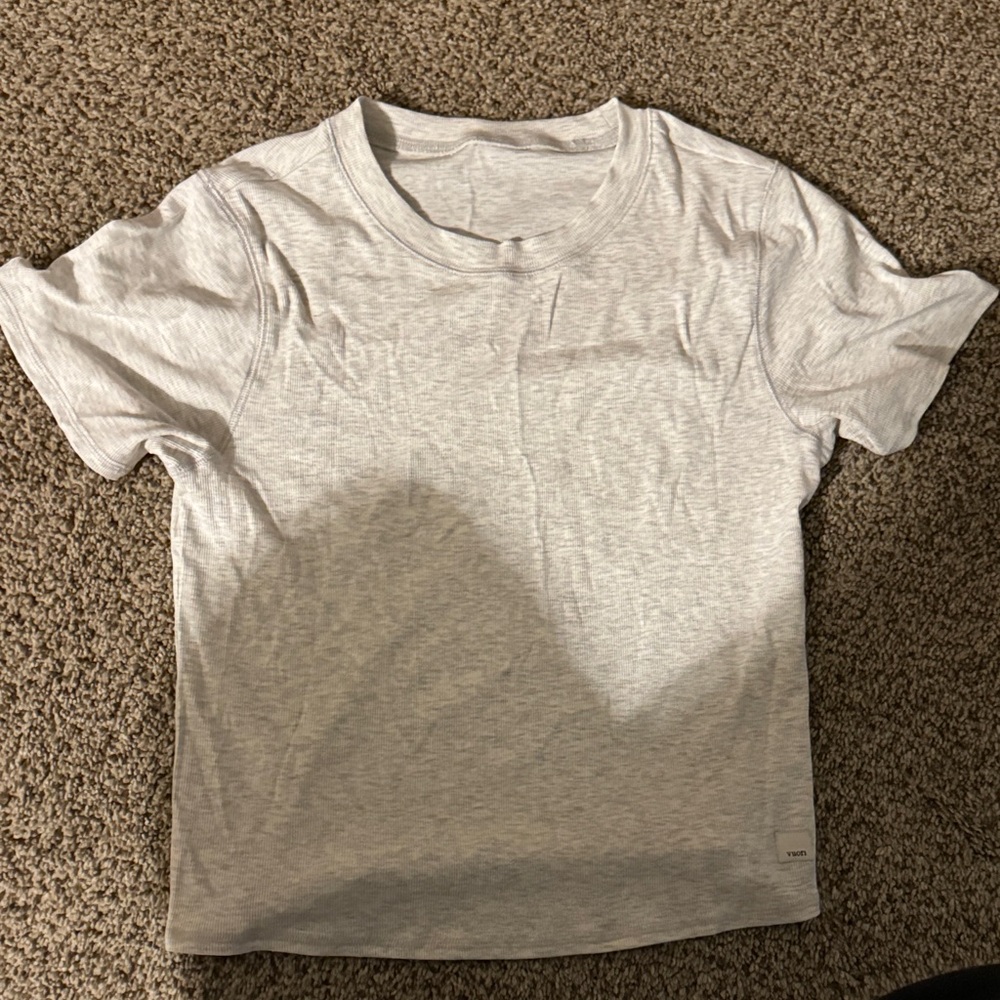 Vuori tshirt- brand new